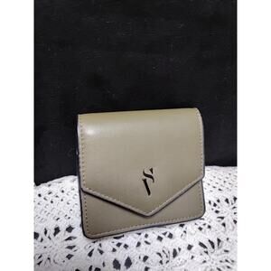 Vera Wang Simply Vera Olive Moss Green Bifold Wallet